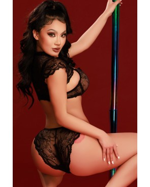 Ensemble noir soutien-gorge, tanga et Caraco - par J Lingerie